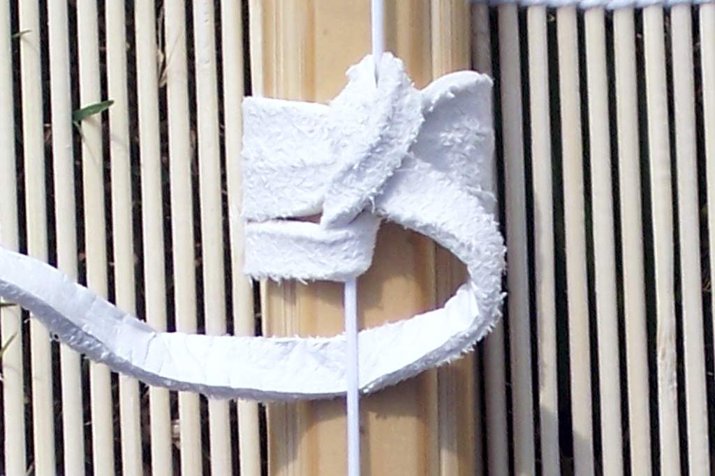 Fastening the Nakayui