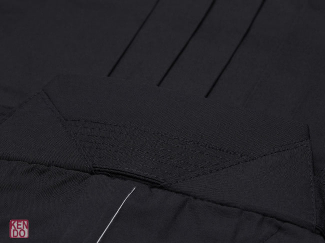 Gi und Hakama Set schwarz/weiß