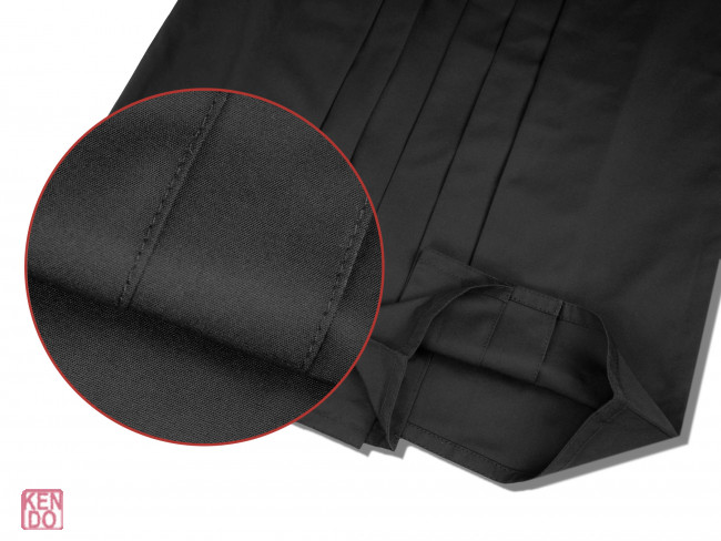 Gi und Hakama Set schwarz aus Tetron