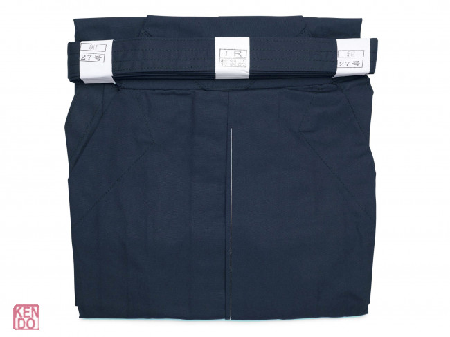 Hakama Standard blau aus Tetron - ohne eingenähte Falten